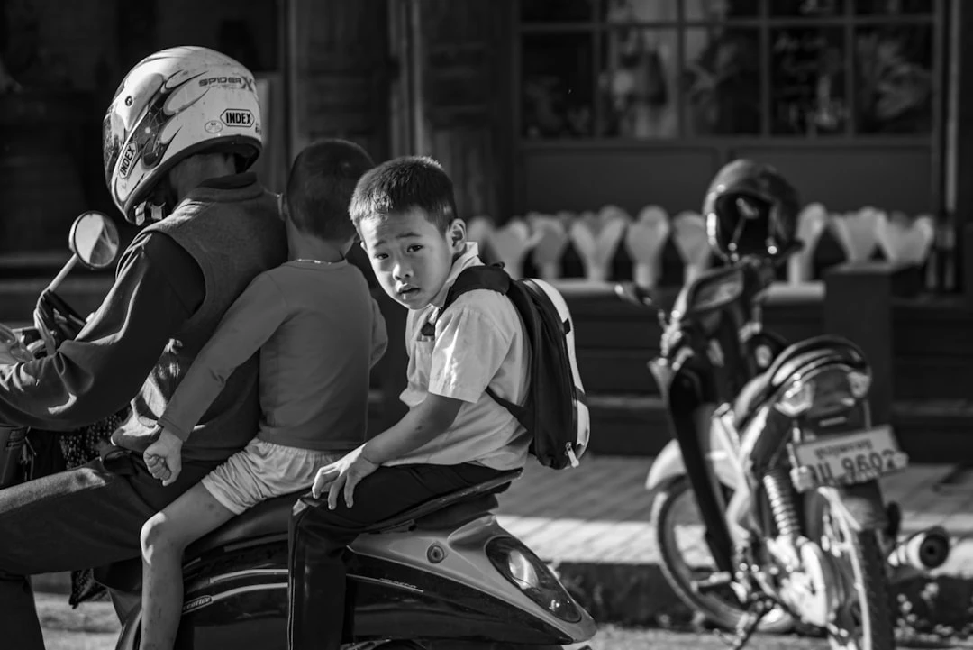 Lịch sử đối đầu bóng đá Việt Nam và Lào